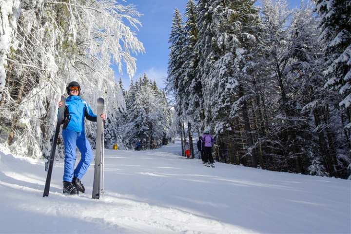 7 Best Cross-Country Skiing Spots in Iowa